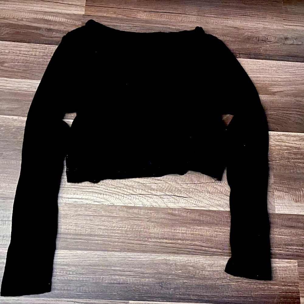 Black Long Sleeve Crop Top